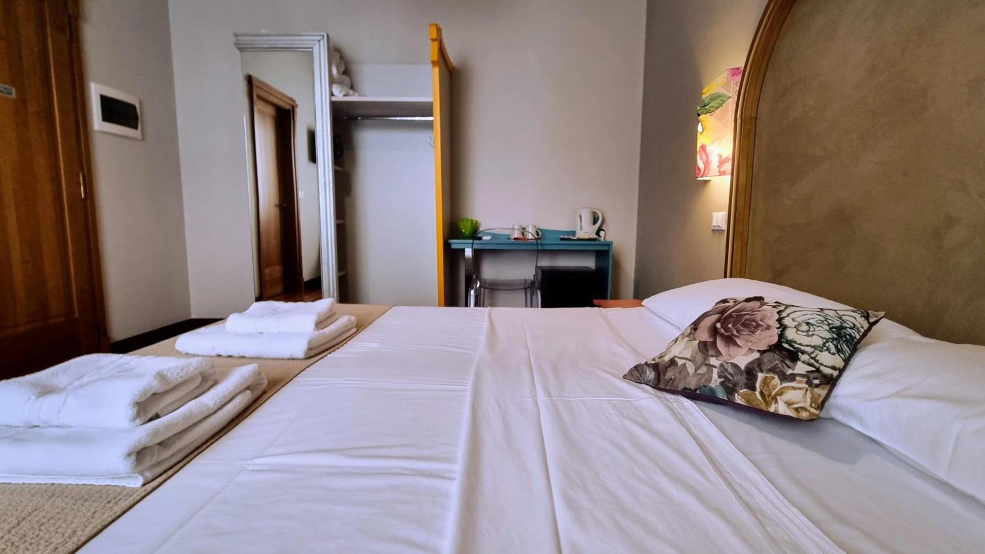 Locanda Al Volo Tommaseo Trieste Eksteriør billede